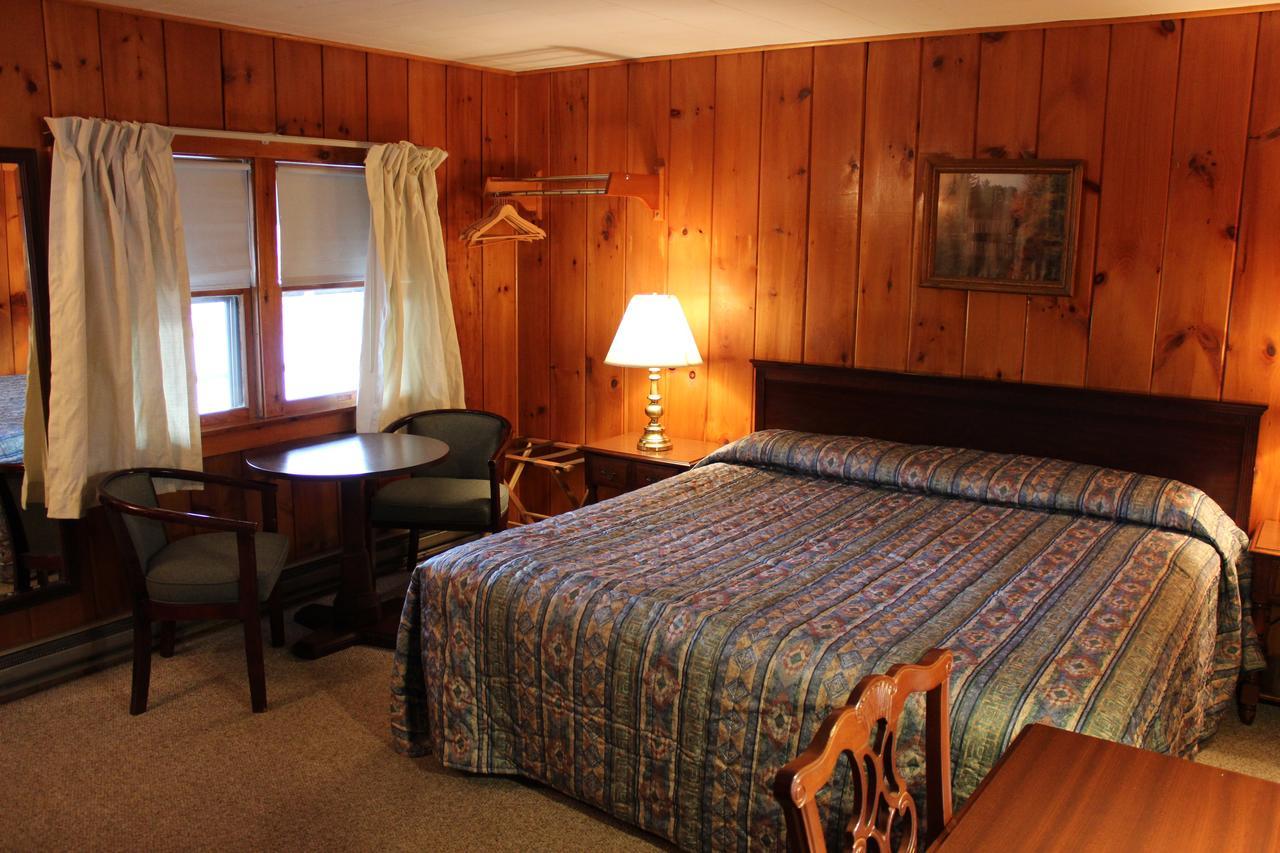 Nootka Lodge Woodsville Exterior photo