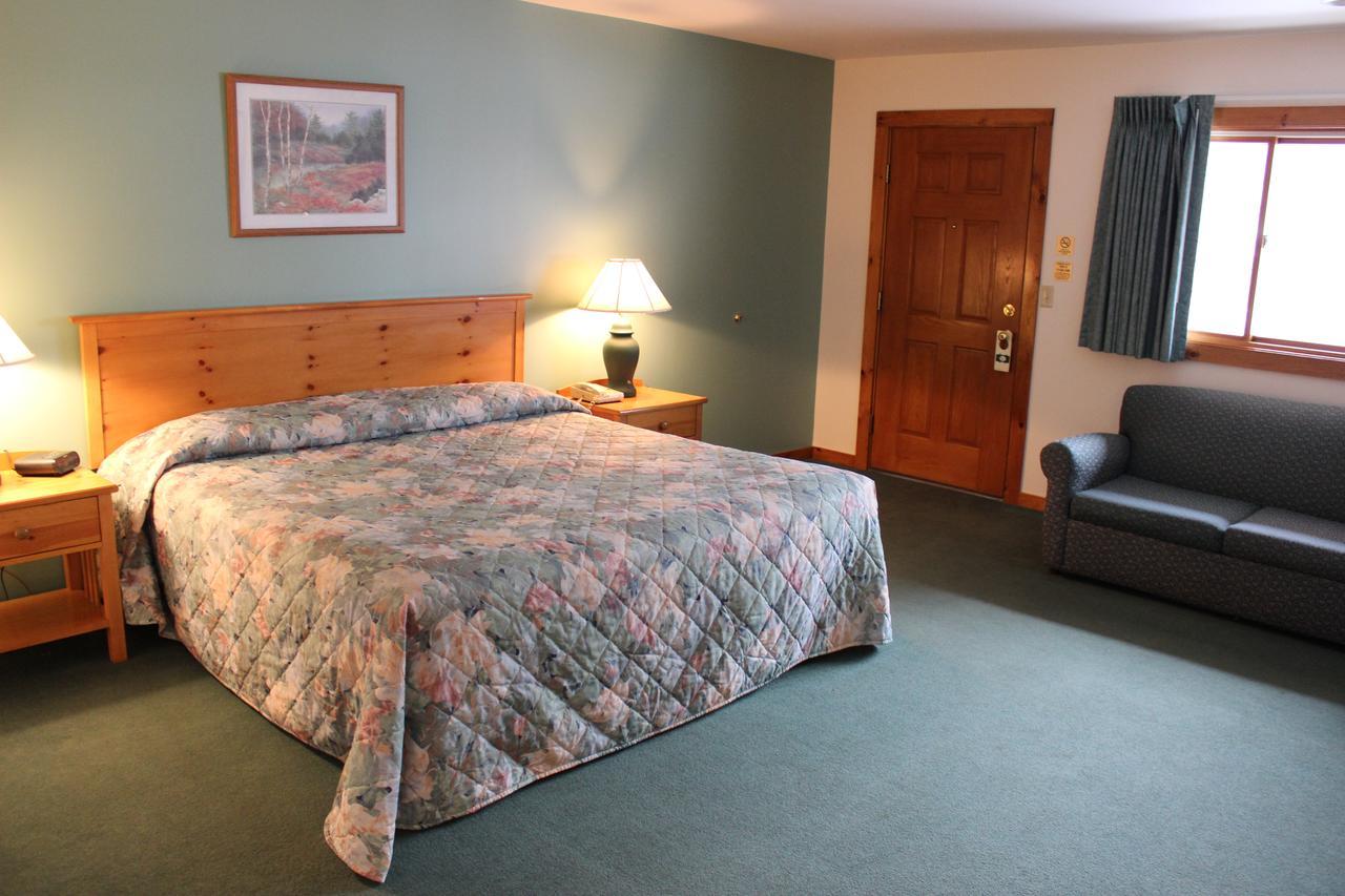 Nootka Lodge Woodsville Exterior photo