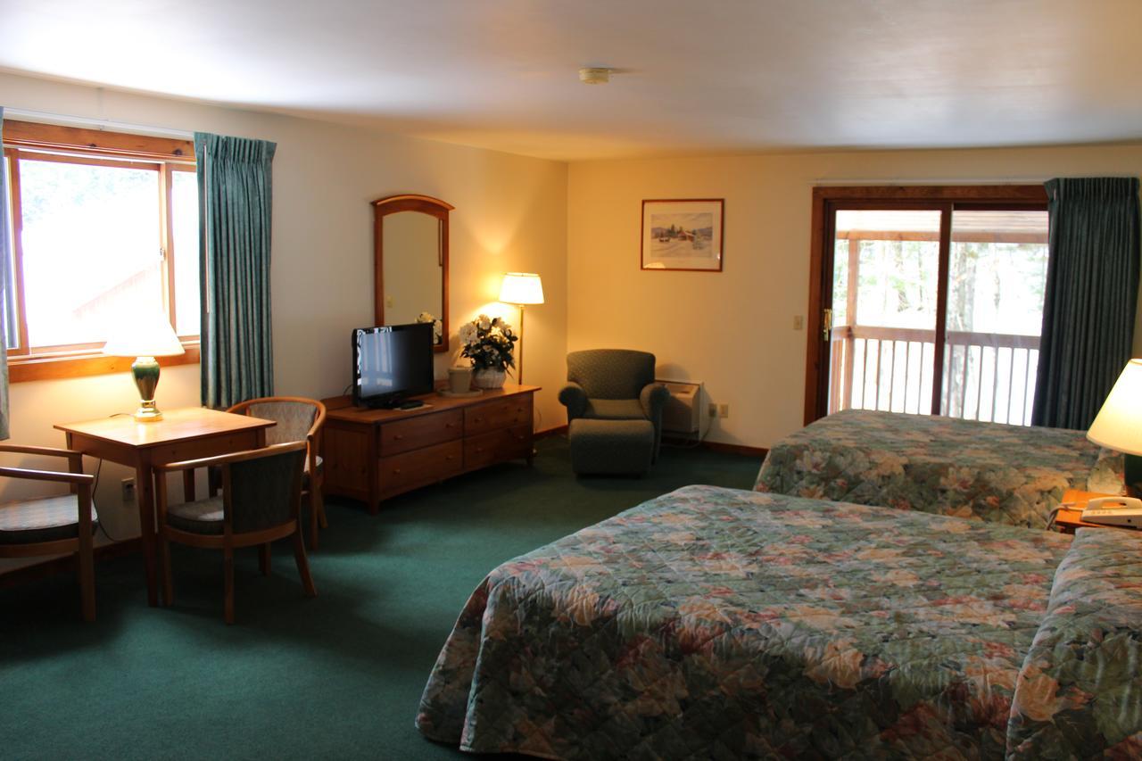Nootka Lodge Woodsville Exterior photo