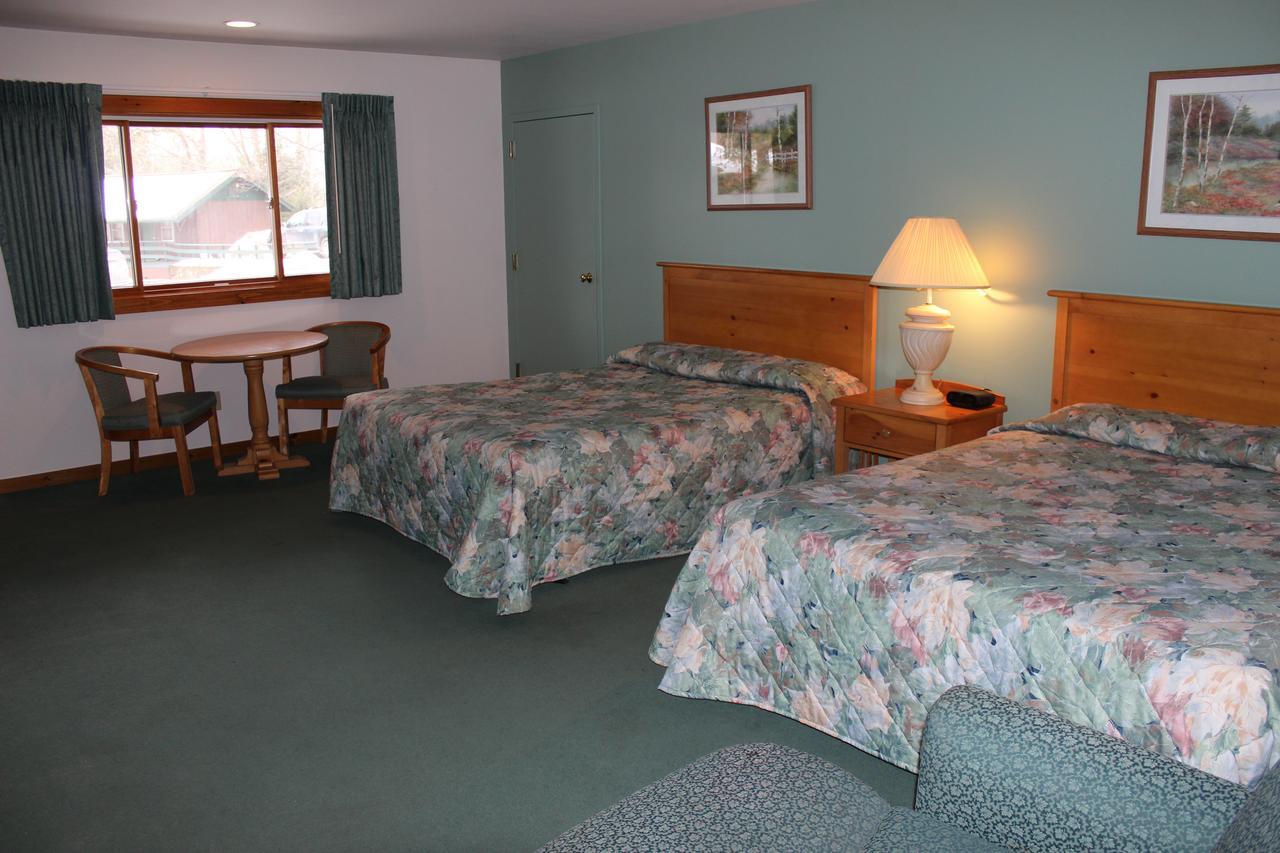 Nootka Lodge Woodsville Exterior photo