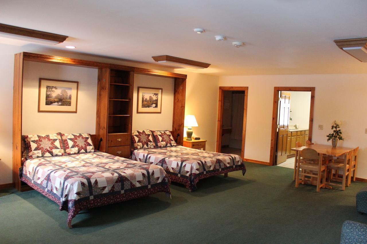 Nootka Lodge Woodsville Exterior photo