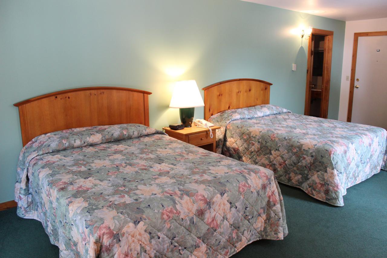 Nootka Lodge Woodsville Exterior photo