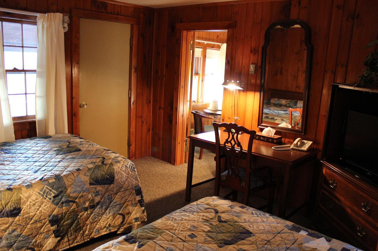 Nootka Lodge Woodsville Exterior photo