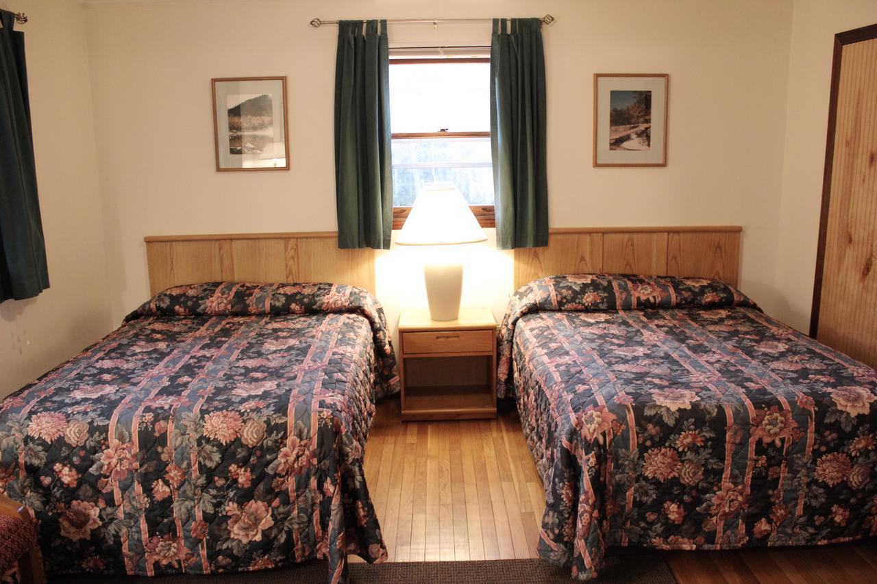 Nootka Lodge Woodsville Exterior photo