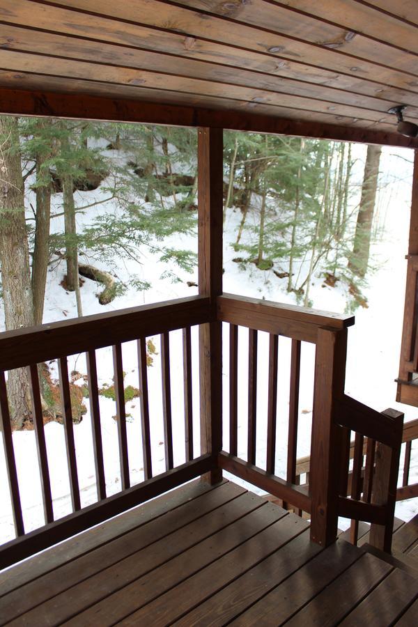 Nootka Lodge Woodsville Exterior photo