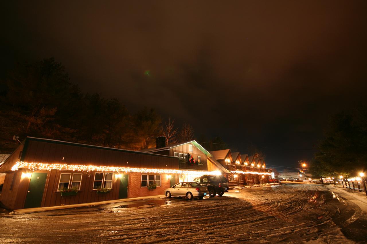 Nootka Lodge Woodsville Exterior photo