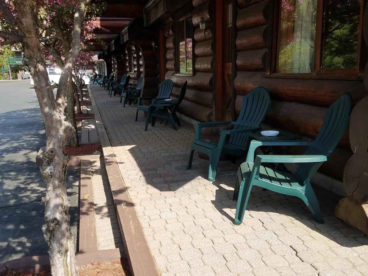 Nootka Lodge Woodsville Exterior photo